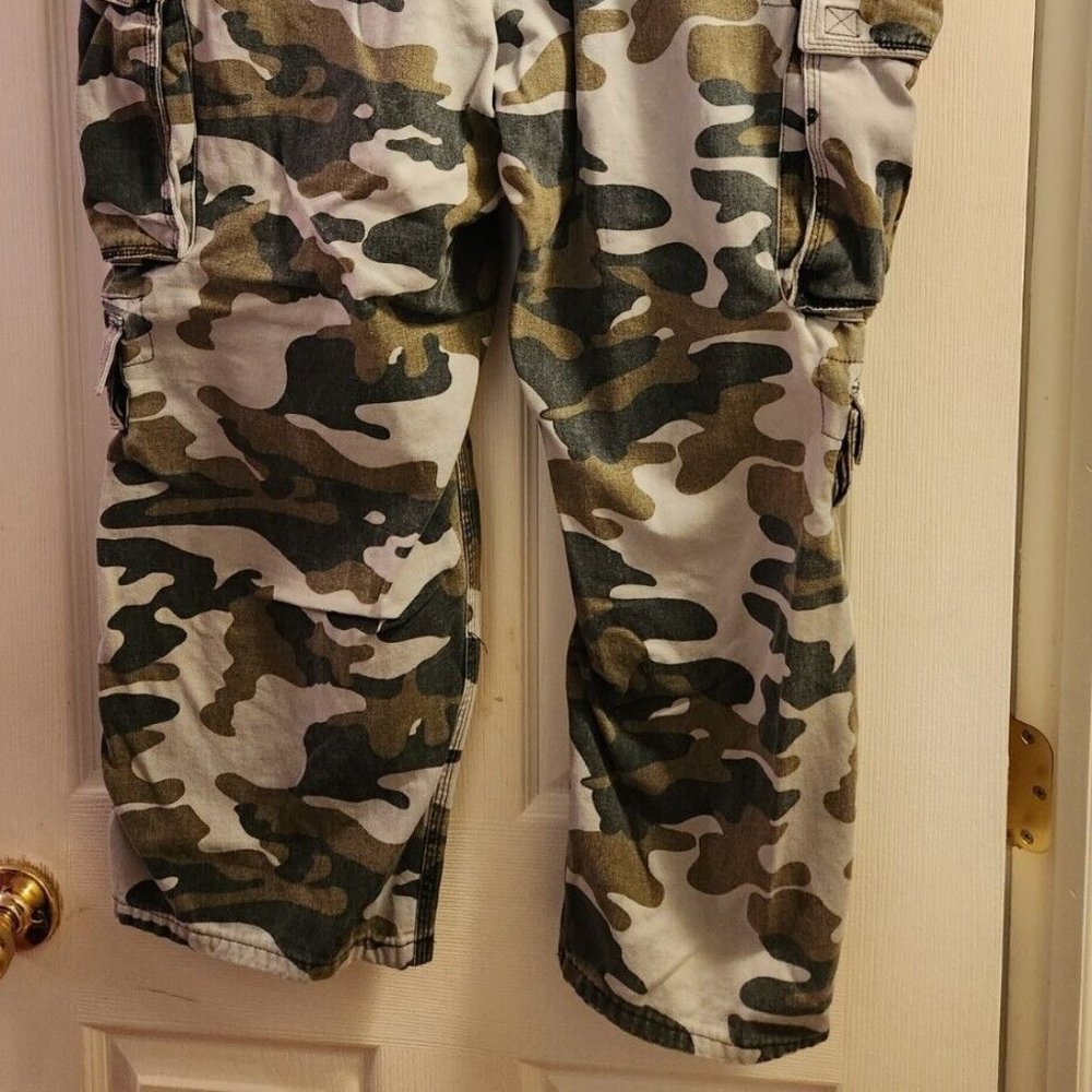 Boulder Creek Trading Company Gray Green Cargo Pants Men's Sz 44x27 - Picture 7 of 7